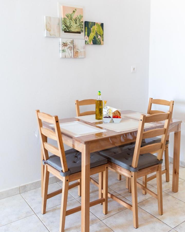 Lovely Sea View Apartment At The Heart Of The Town Ierápetra Екстериор снимка