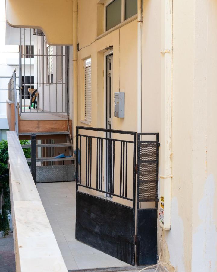 Lovely Sea View Apartment At The Heart Of The Town Ierápetra Екстериор снимка