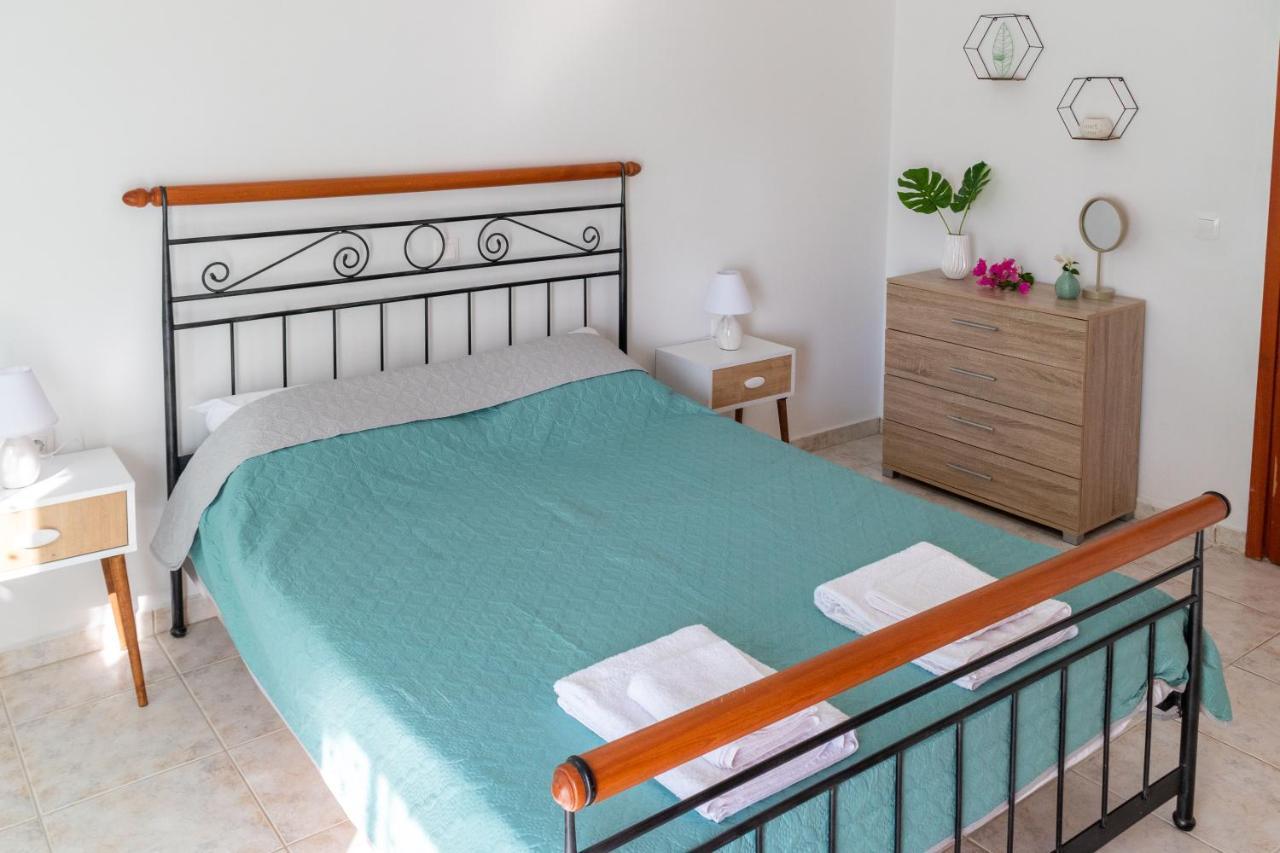 Lovely Sea View Apartment At The Heart Of The Town Ierápetra Екстериор снимка